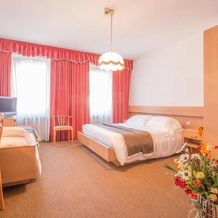 Hotel Trieste 3*