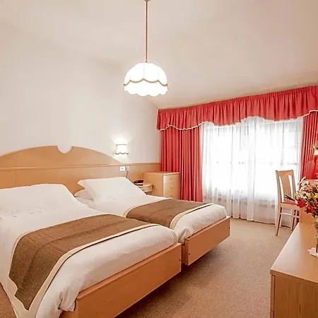 Hotel Trieste 3*